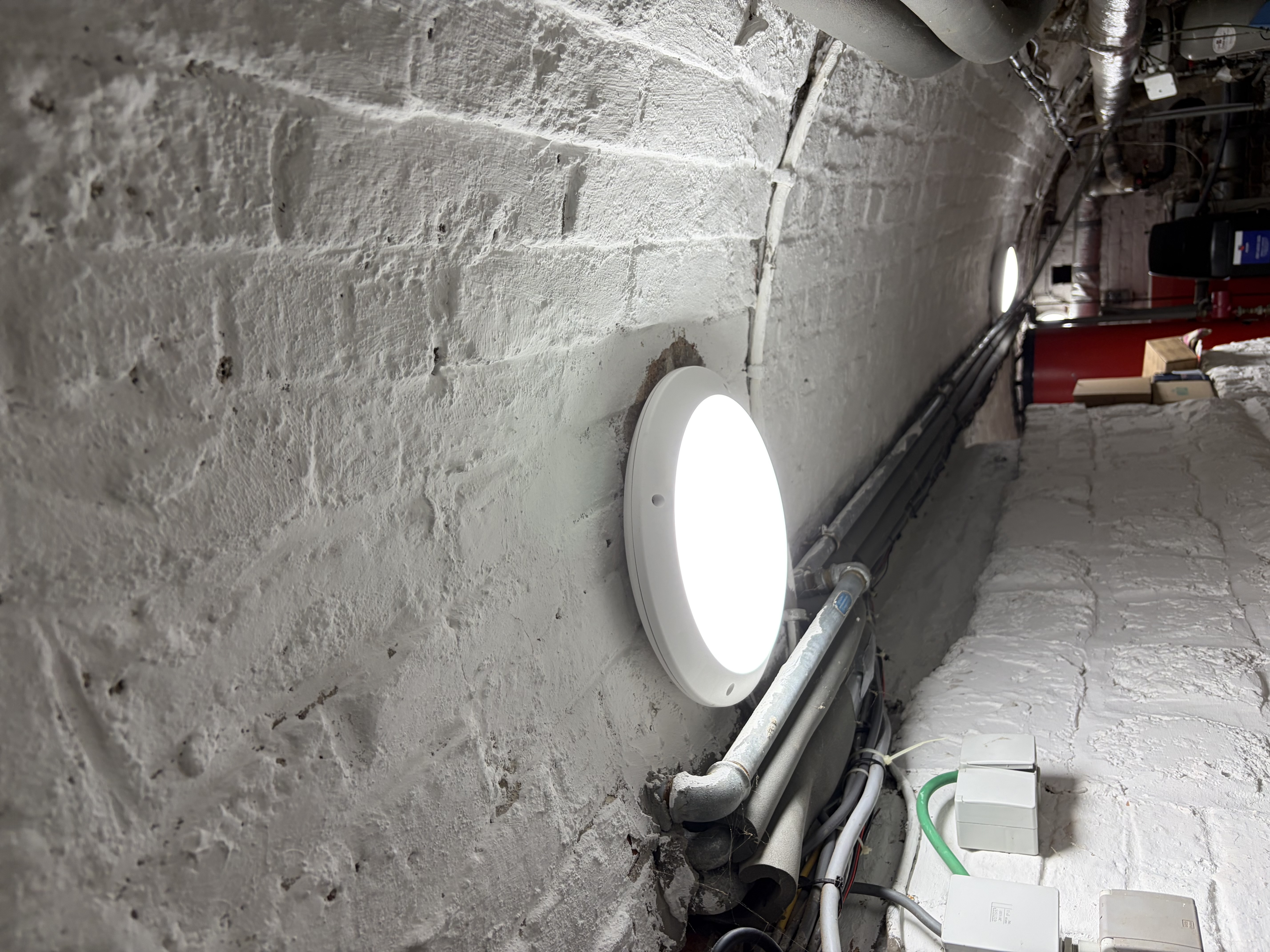 Remplacement de luminaires dans la cave